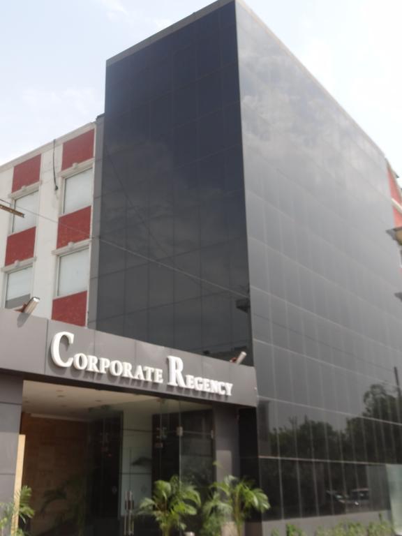 Hotel Corporate Regency à New Delhi Extérieur photo