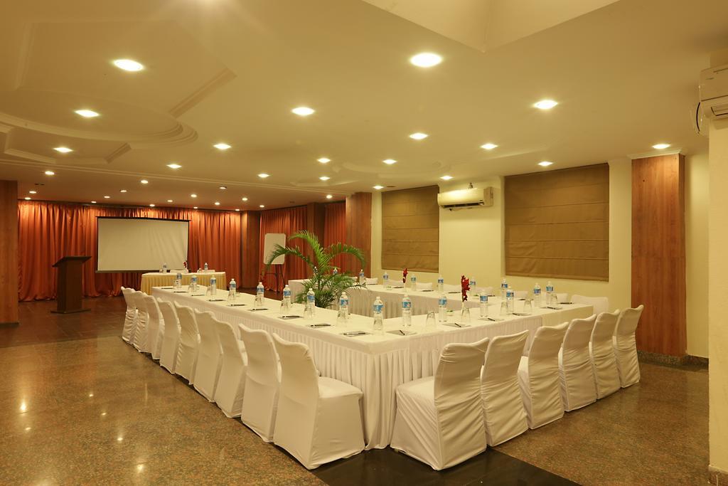 Hotel Corporate Regency à New Delhi Extérieur photo