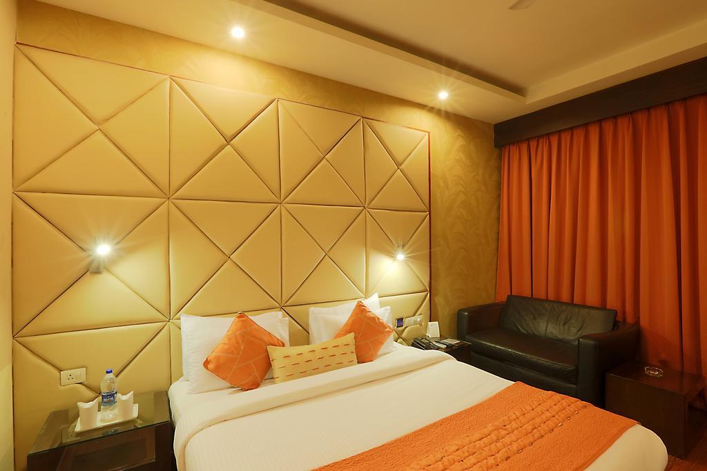 Hotel Corporate Regency à New Delhi Extérieur photo