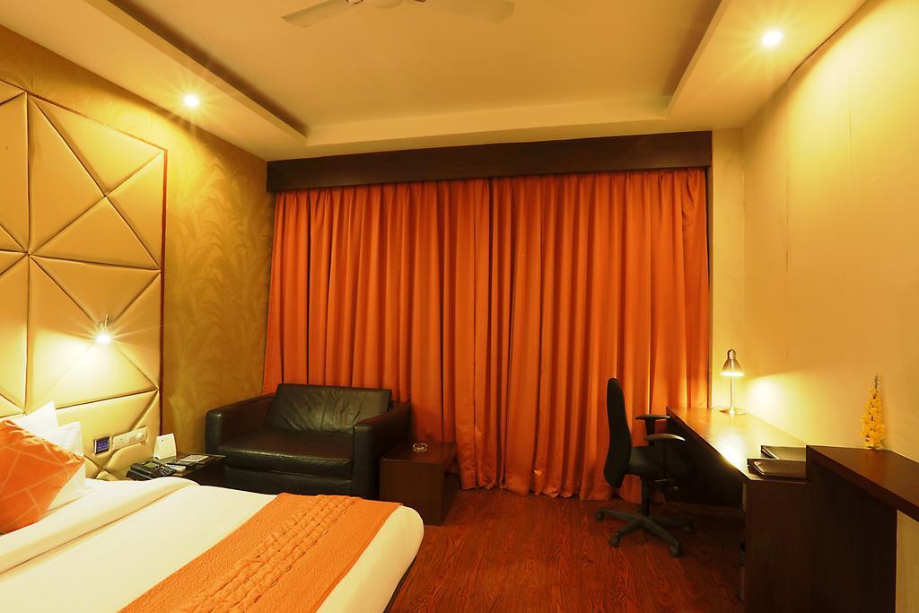 Hotel Corporate Regency à New Delhi Extérieur photo
