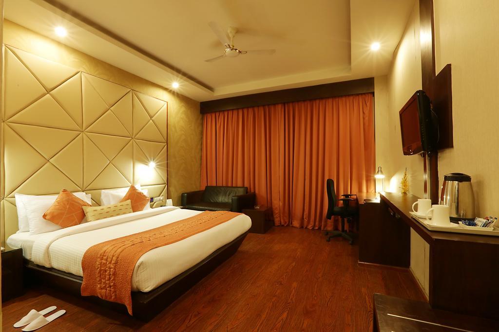Hotel Corporate Regency à New Delhi Extérieur photo
