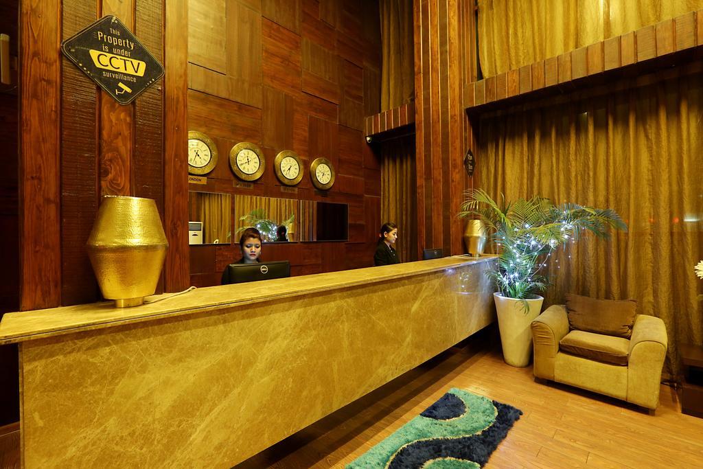 Hotel Corporate Regency à New Delhi Extérieur photo