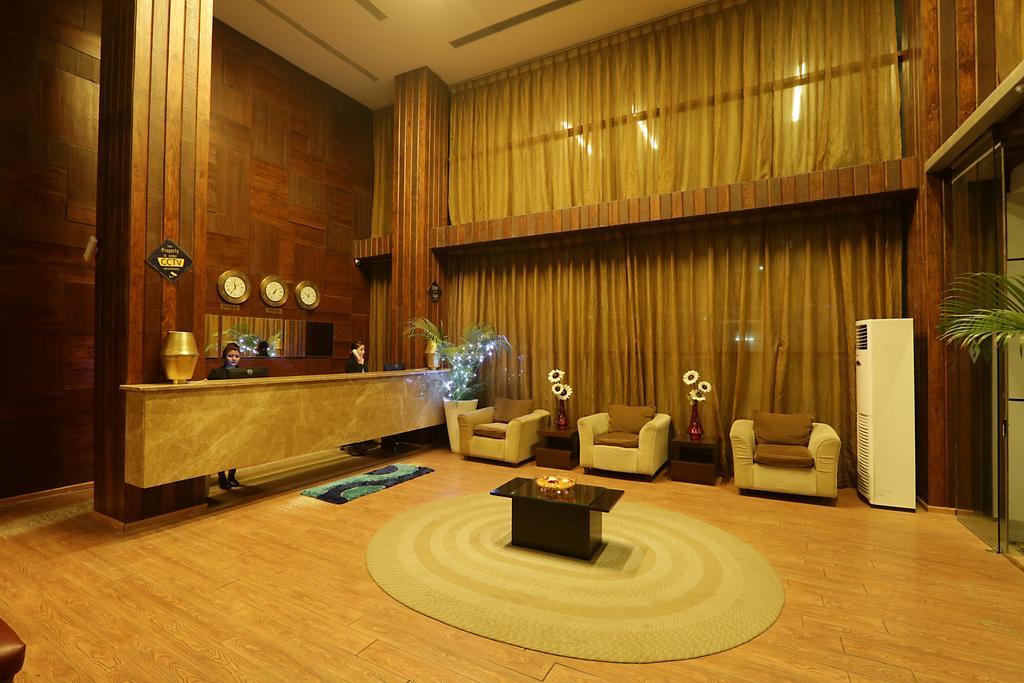 Hotel Corporate Regency à New Delhi Extérieur photo