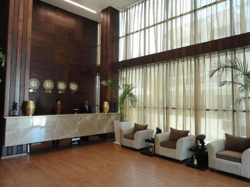 Hotel Corporate Regency à New Delhi Extérieur photo