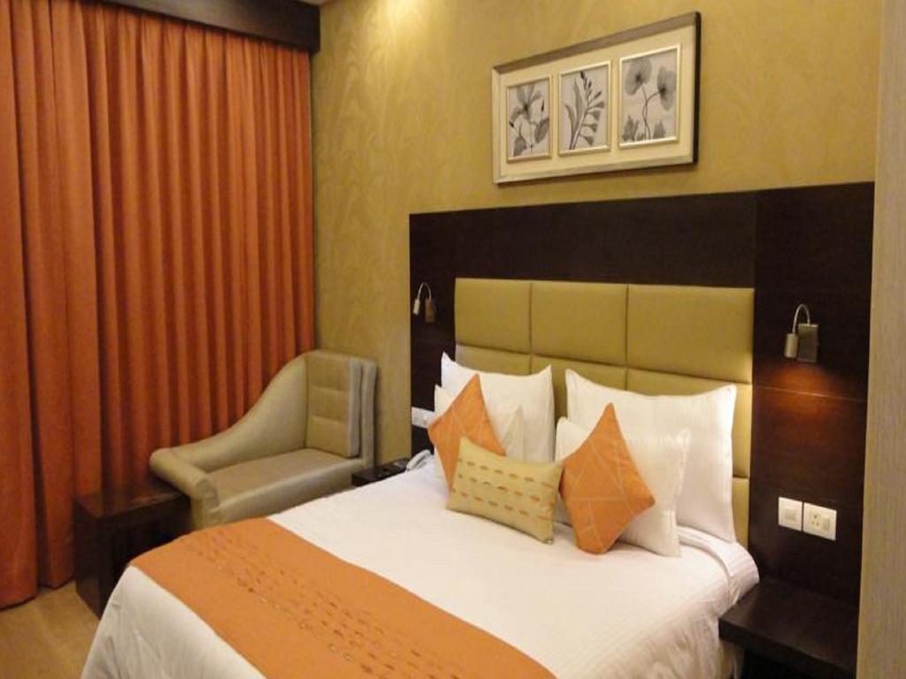 Hotel Corporate Regency à New Delhi Chambre photo