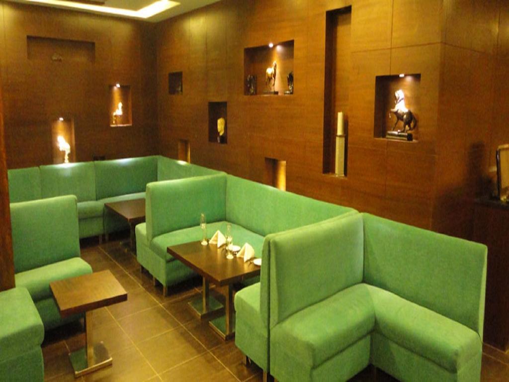 Hotel Corporate Regency à New Delhi Extérieur photo