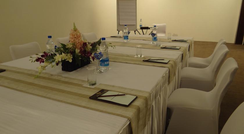 Hotel Corporate Regency à New Delhi Extérieur photo